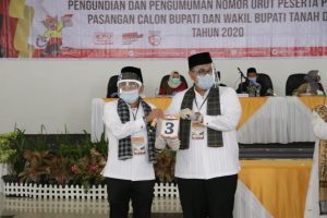 Pasangan-Eka-Putra-dan-Richi-Aprian-Dapat-Nomor-Urut-3