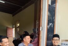 Alumni MAN 2 Payakumbuh, Salurkan Bantuan Bagi Korban Kebakaran di Limbukan