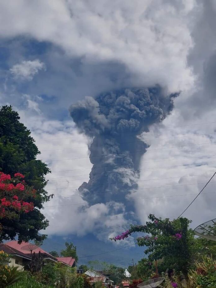 Gunung Marapi Sumbar Erupsi: Status Gunung Marapi Berada Pada Level II ...