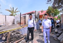 Pasca Kebakaran 6 Rumah, Jen Zuldi Dampingi Wali Kota Payakumbuh Turun Temui Korban